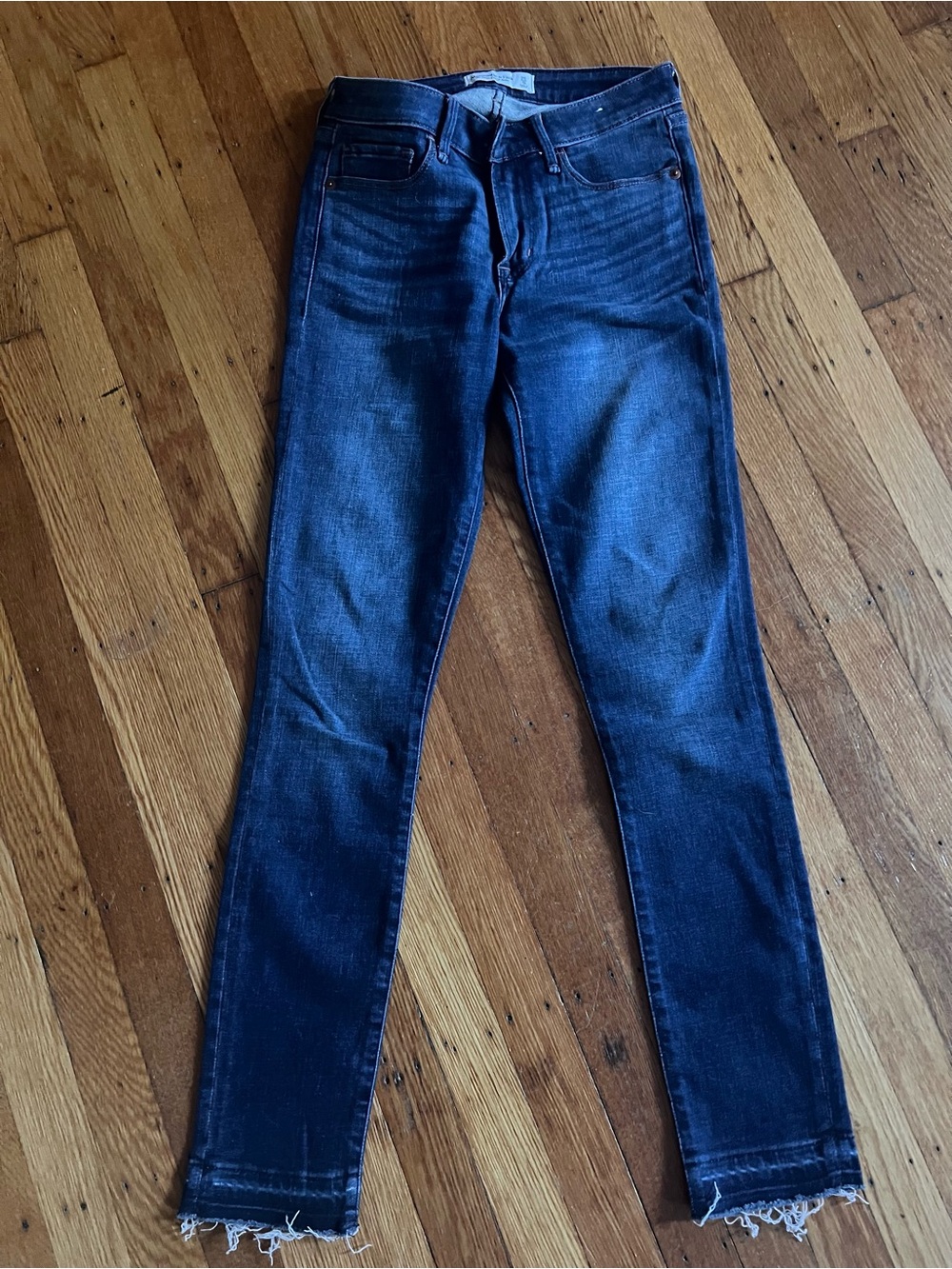Abercrombie & Fitch Dark Blue Super Skinny Ankle Mid Rise Jeans - 0L/25